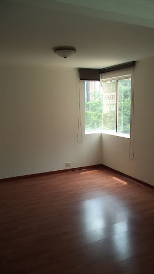 Apartamento de 2 alcobas en arriendo en Castropol, Medellín, 110 m² · foto 11 de 24