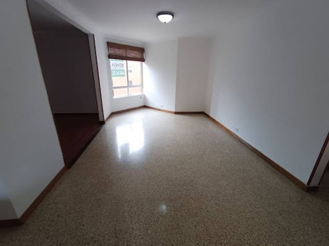Apartamento de 2 alcobas en arriendo en Castropol, Medellín, 110 m² · foto 24 de 24