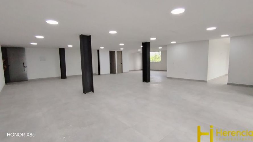 Bodega en arriendo en Tenche, Medellín, 120 m² · foto 3 de 8