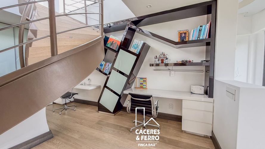 Casa de 3 alcobas en venta en Guaymaral, Bogotá, 1811 m² · foto 18 de 24