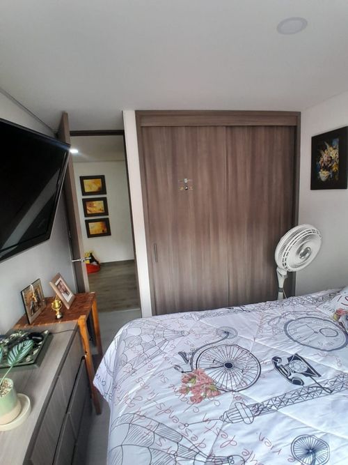 Apartamento de 3 alcobas en venta en Las Lomitas, Sabaneta, 94 m² · foto 15 de 24