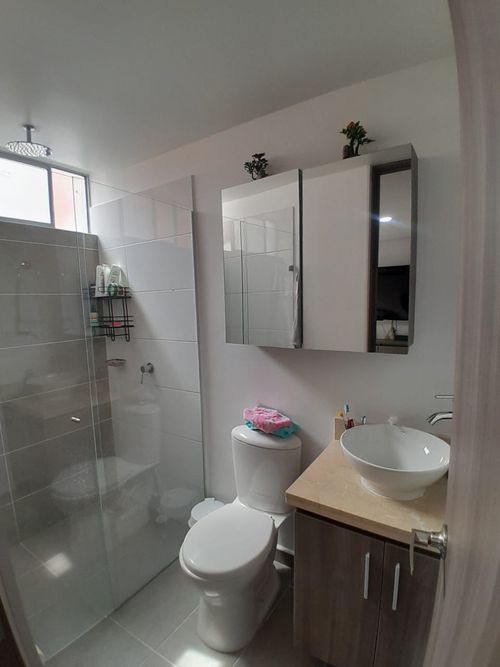 Apartamento de 3 alcobas en venta en Las Lomitas, Sabaneta, 94 m² · foto 11 de 24