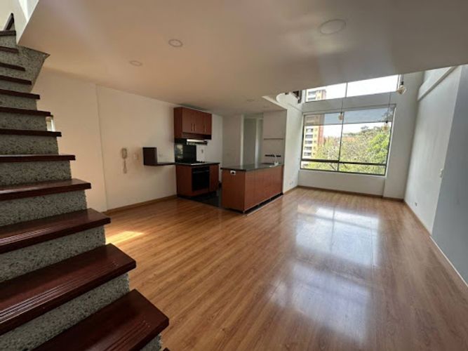 Apartaestudio en arriendo en La Visitación, Medellín, 70 m² · foto 11 de 12