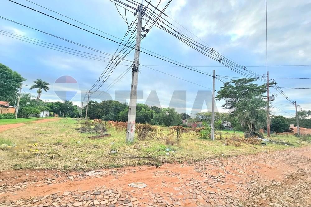 INVERSIÓN ESTRATÉGICA: TERRENO PREMIUM EN EL CORAZÓN COMERCIAL DE SHOPPING PINEDO — foto 3