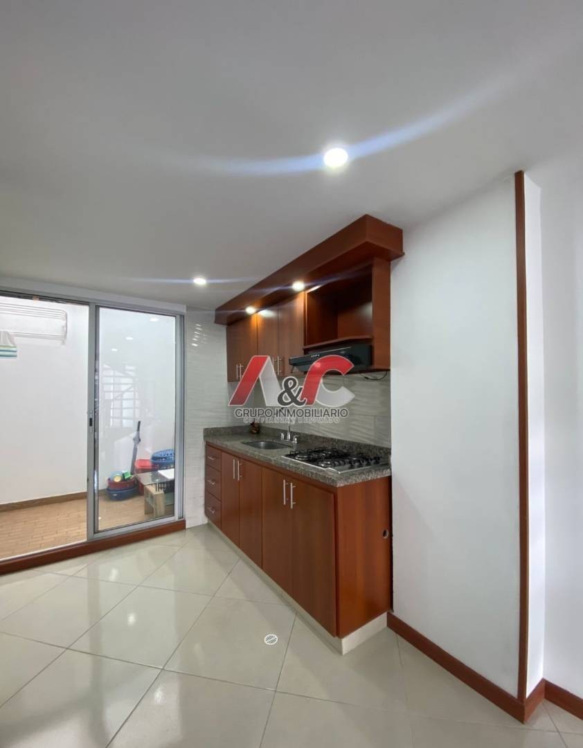 Apartamento en venta en Villemar, Bogotá · foto 3 de 10