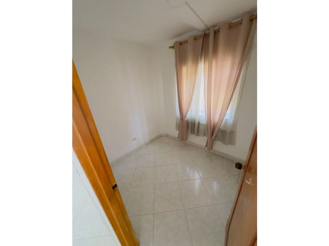 Casa de 3 alcobas en venta en Campo Valdes No.1, Medellín, 200 m² · foto 4 de 18