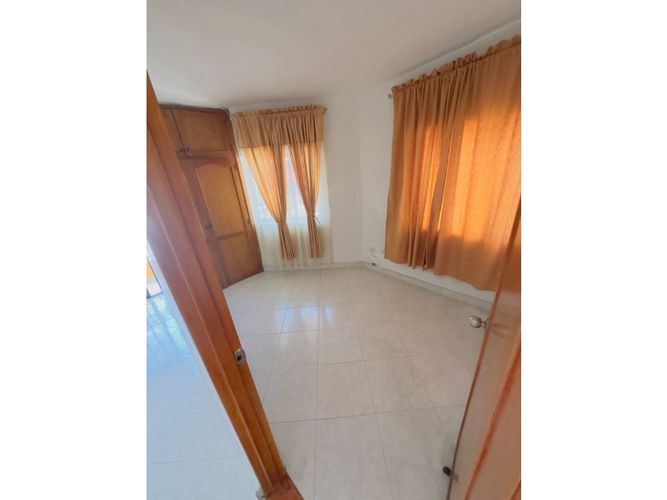 Casa de 3 alcobas en venta en Campo Valdes No.1, Medellín, 200 m² · foto 7 de 18