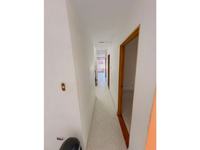 Casa de 3 alcobas en venta en Campo Valdes No.1, Medellín, 200 m² · foto 10 de 18
