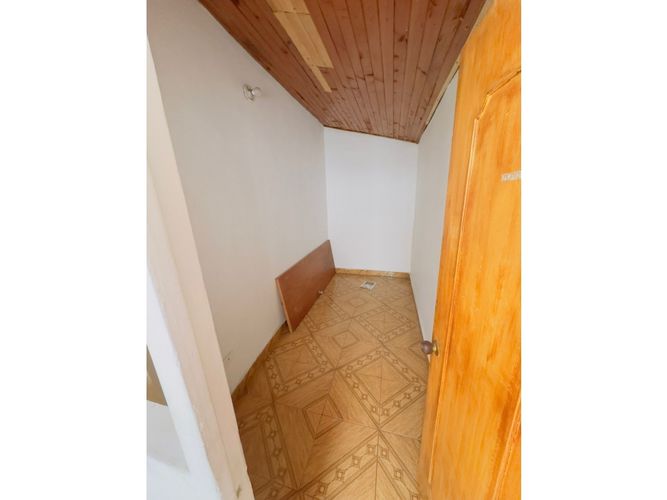 Casa de 3 alcobas en venta en Campo Valdes No.1, Medellín, 200 m² · foto 11 de 18