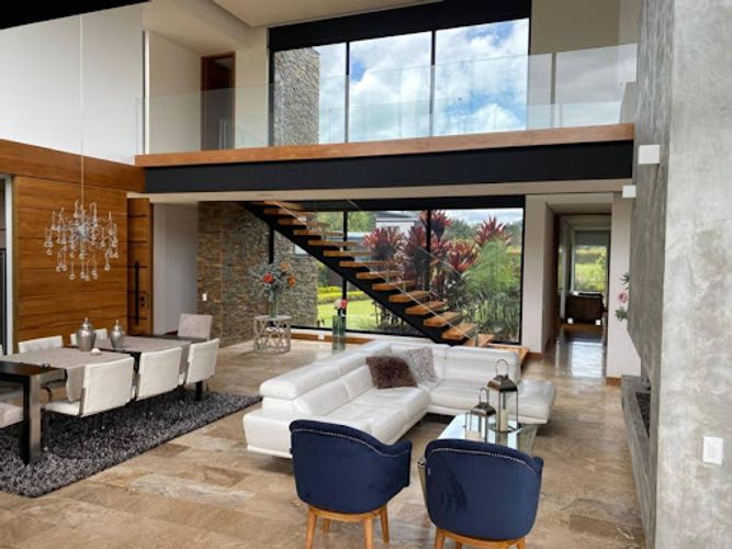 Casa de 4 alcobas en venta en Llano Grande, Rionegro, 544 m² · foto 4 de 8