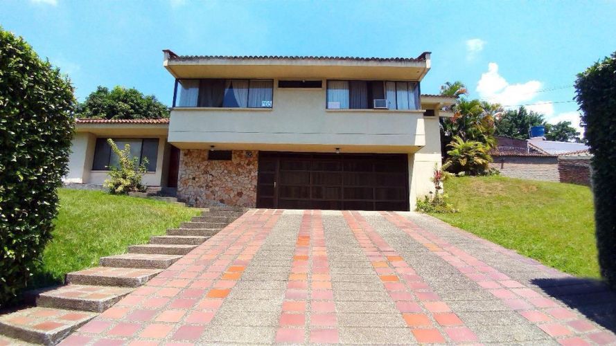 Casa de 5 alcobas en venta en Ciudad Jardin, Cali, 385 m² · foto 2 de 17