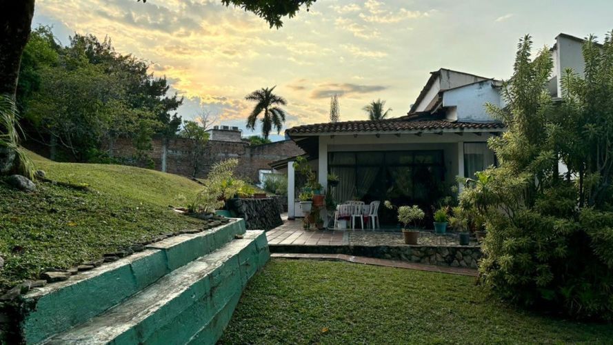 Casa de 5 alcobas en venta en Ciudad Jardin, Cali, 385 m² · foto 12 de 17
