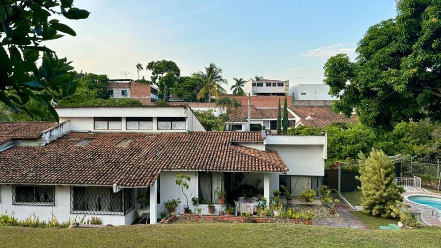 Casa de 5 alcobas en venta en Ciudad Jardin, Cali, 385 m² · foto 13 de 17