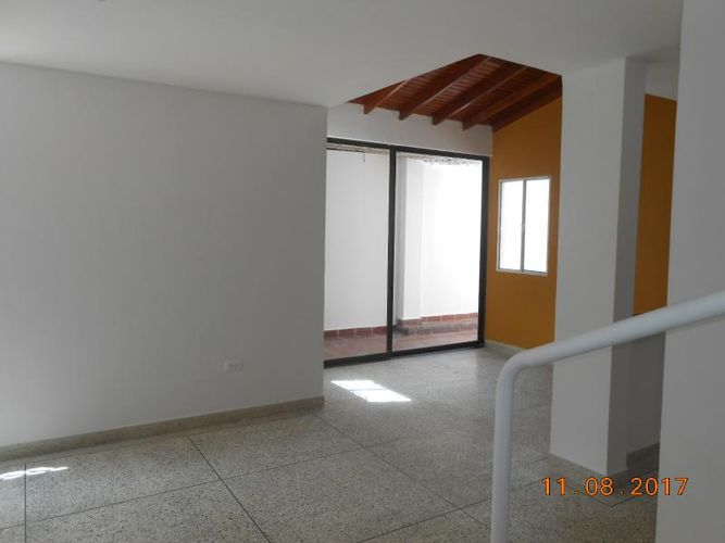 Casa de 3 alcobas en venta en Quinta Bosch, Cúcuta, 112 m² · foto 2 de 24