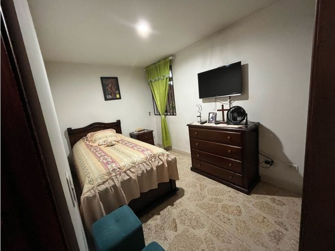 Apartamento de 4 alcobas en venta en Los Arias, Sabaneta, 100 m² · foto 11 de 14