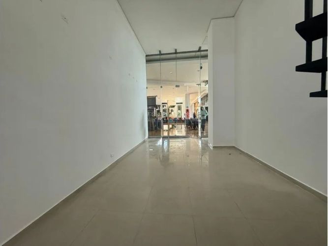 Local en arriendo en El Poblado, Medellín, 112 m² · foto 6 de 8