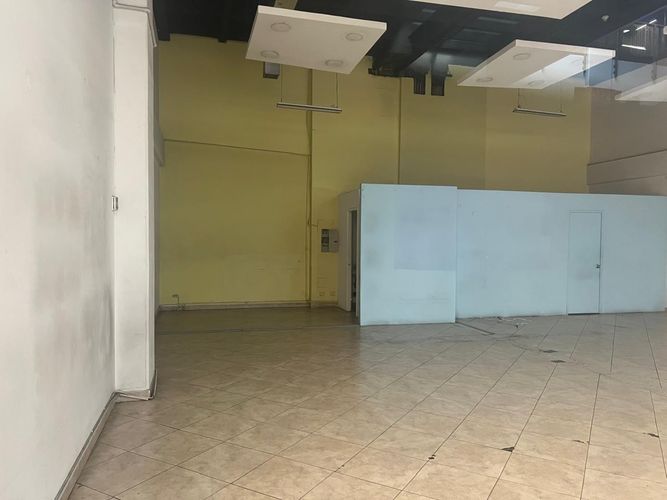 Local en arriendo en El Poblado, Medellín, 112 m² · foto 4 de 8
