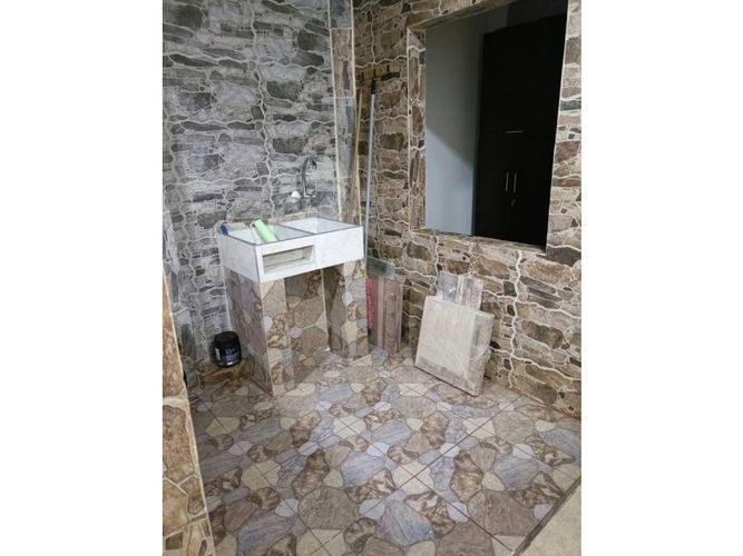 Casa de 3 alcobas en venta en Enciso, Medellín, 55 m² · foto 6 de 10