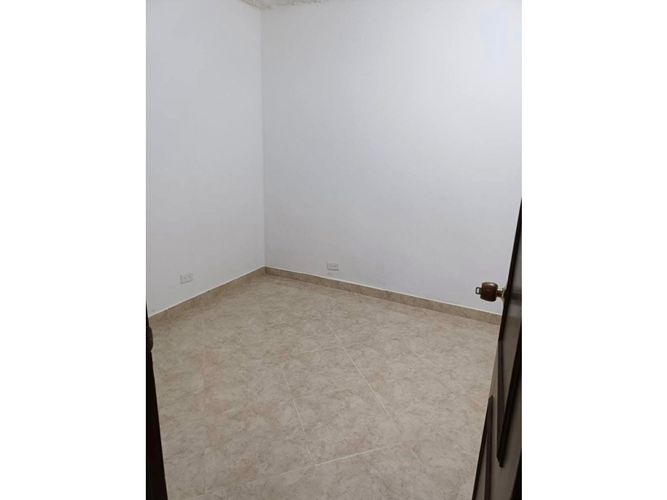 Casa de 3 alcobas en venta en Enciso, Medellín, 55 m² · foto 8 de 10