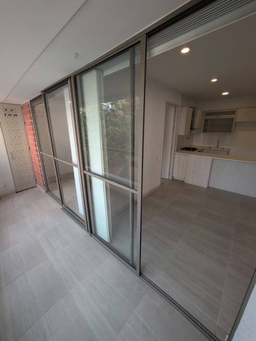 Apartamento de 3 alcobas en arriendo en Las Lomitas, Sabaneta, 72 m² · foto 7 de 15