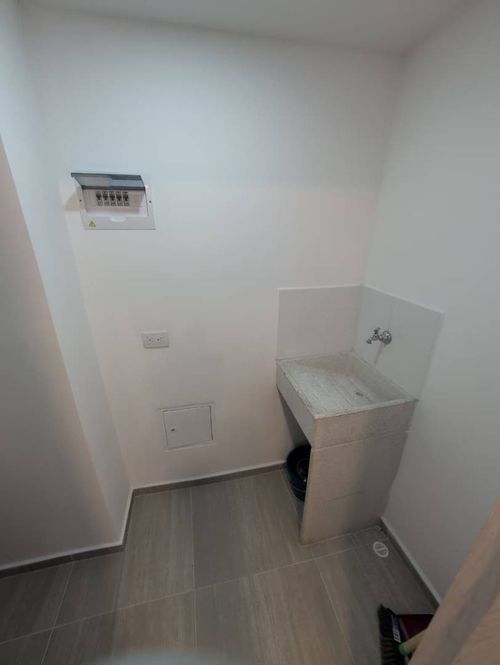 Apartamento de 3 alcobas en arriendo en Las Lomitas, Sabaneta, 72 m² · foto 14 de 15