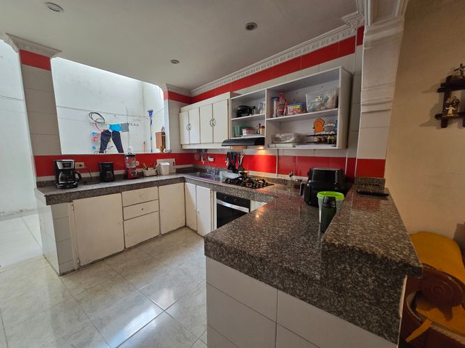 Apartamento de 3 alcobas en venta en Santa Rita, Cali, 154 m² · foto 5 de 20