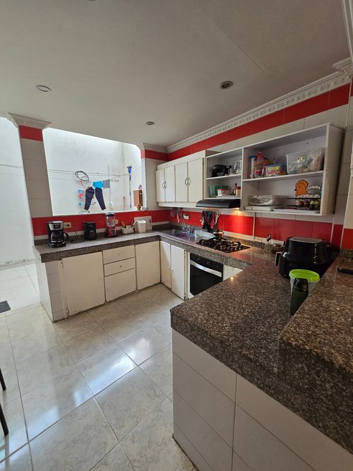 Apartamento de 3 alcobas en venta en Santa Rita, Cali, 154 m² · foto 8 de 20