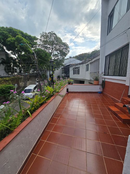 Apartamento de 3 alcobas en venta en Santa Rita, Cali, 154 m² · foto 13 de 20