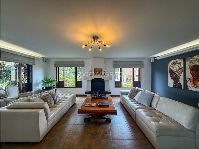 Casa de 6 alcobas en venta en Llano Grande, Rionegro, 800 m² · foto 3 de 15