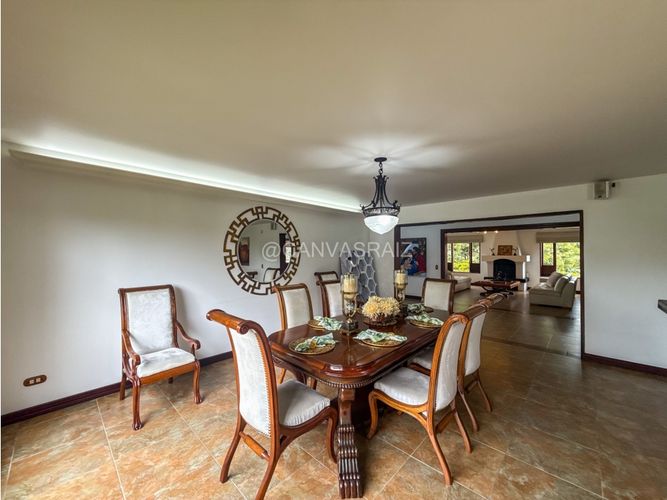 Casa de 6 alcobas en venta en Llano Grande, Rionegro, 800 m² · foto 4 de 15