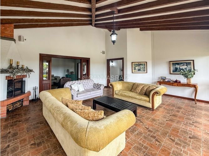 Casa de 6 alcobas en venta en Llano Grande, Rionegro, 800 m² · foto 5 de 15