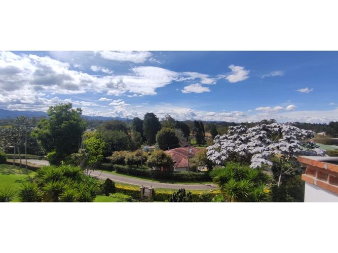 Casa de 6 alcobas en venta en Llano Grande, Rionegro, 800 m² · foto 8 de 15