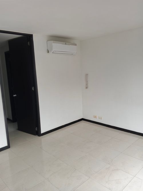 Apartamento de 4 alcobas en venta en Verde Alfagura Farallones, Jamundí, 112 m² · foto 13 de 24