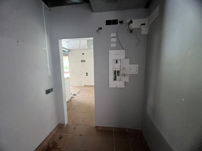 Local en venta en Loma Benedictinos, Envigado, 80 m² · foto 2 de 11