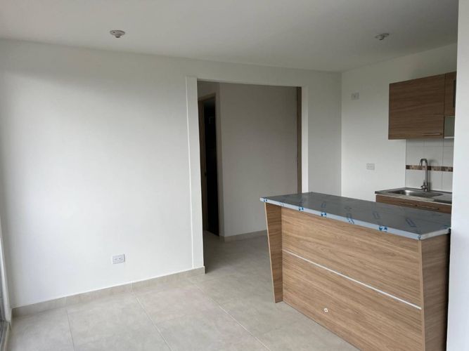 Apartamento de 2 alcobas en venta en Fontibon, Rionegro, 50 m² · foto 2 de 24