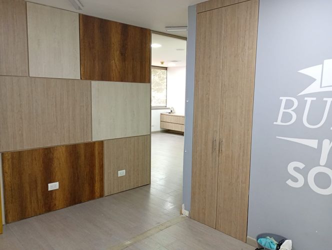 Consultorio en venta en El Poblado, Medellín, 100 m² · foto 6 de 11