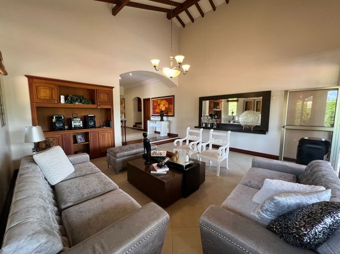 Casa de 3 alcobas en venta en Cerritos, Pereira · foto 15 de 24