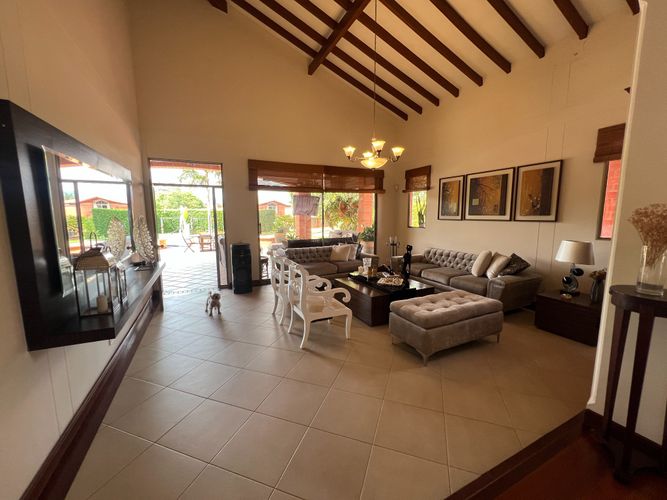 Casa de 3 alcobas en venta en Cerritos, Pereira · foto 16 de 24
