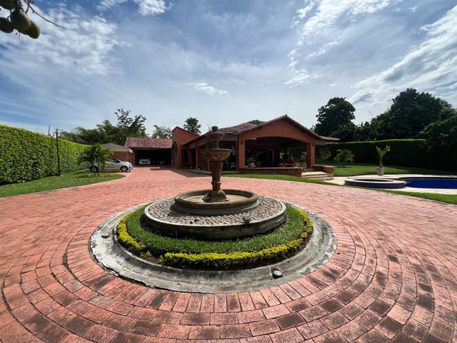 Casa de 3 alcobas en venta en Cerritos, Pereira · foto 11 de 24