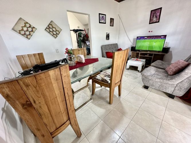 Casa de 5 alcobas en venta en Bajos Ciudad Cordoba, Cali, 53 m² · foto 6 de 18