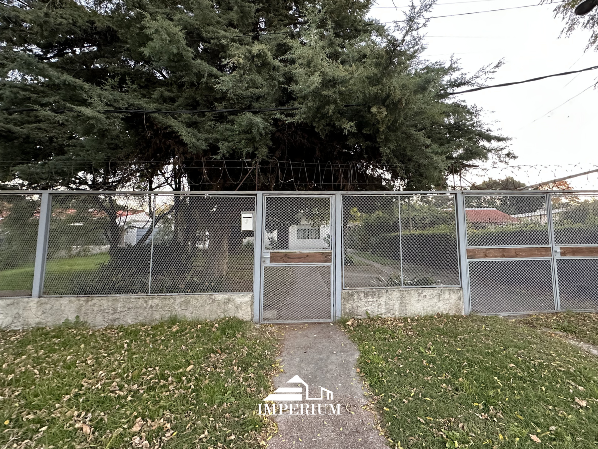 VENTA | Casa en Lezica con 854 m² total