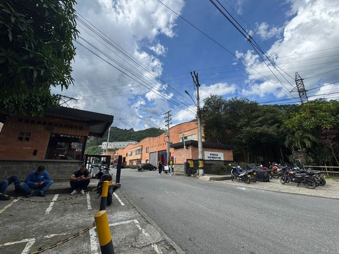 Bodega en arriendo en La Tablaza, La Estrella, 538 m² · foto 2 de 10
