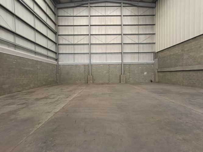 Bodega en arriendo en Copacabana, 600 m² · foto 4 de 18