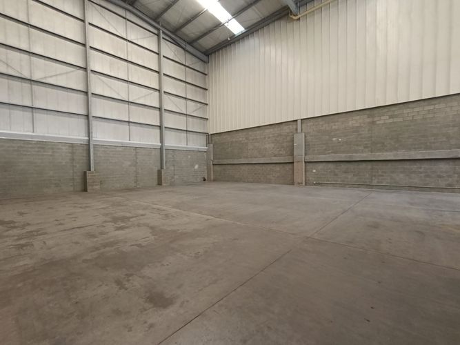 Bodega en arriendo en Copacabana, 600 m² · foto 5 de 18