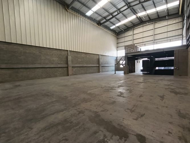 Bodega en arriendo en Copacabana, 600 m² · foto 6 de 18