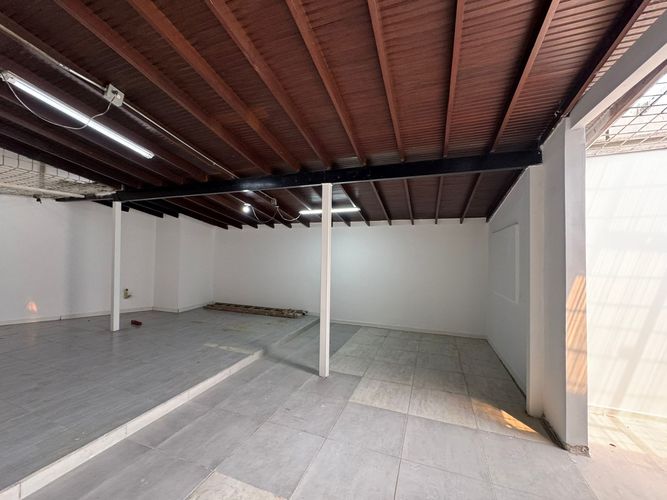 Local en arriendo en Laureles, Medellín, 217 m² · foto 9 de 17