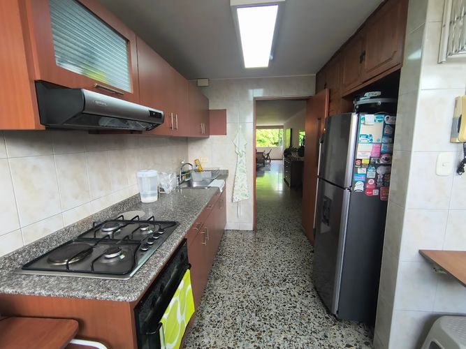 Apartamento de 4 alcobas en venta en La Flora, Cali, 145 m² · foto 6 de 22
