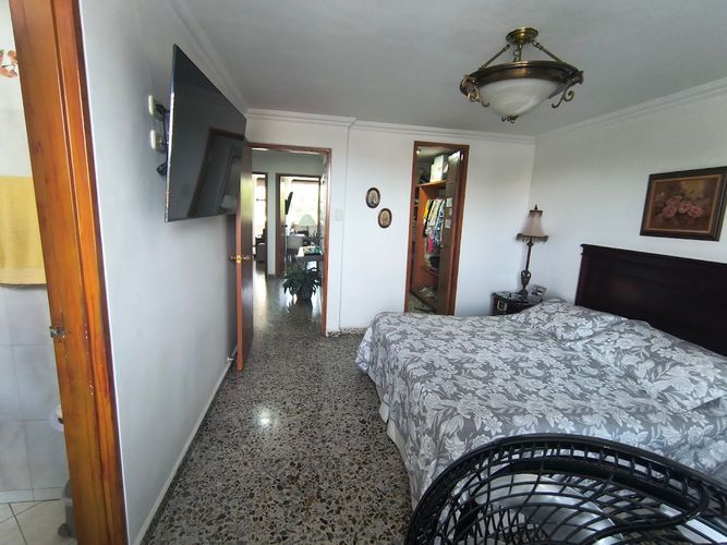 Apartamento de 4 alcobas en venta en La Flora, Cali, 145 m² · foto 20 de 22