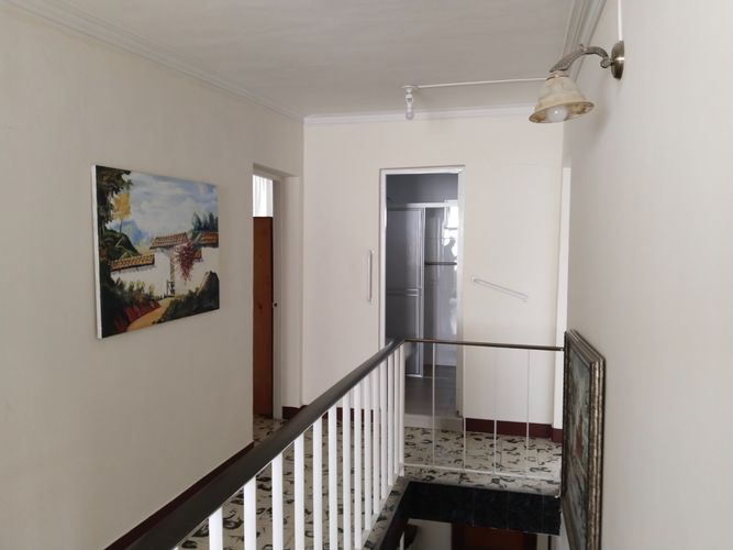 Casa de 6 alcobas en venta en Belén Rosales, Medellín, 310 m² · foto 8 de 24