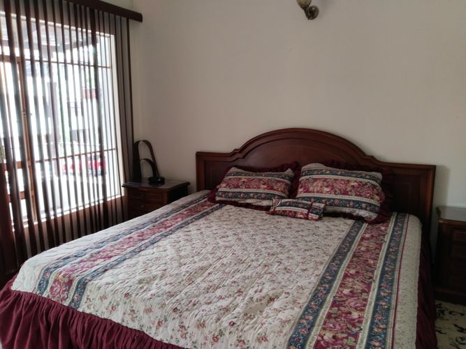 Casa de 6 alcobas en venta en Belén Rosales, Medellín, 310 m² · foto 12 de 24